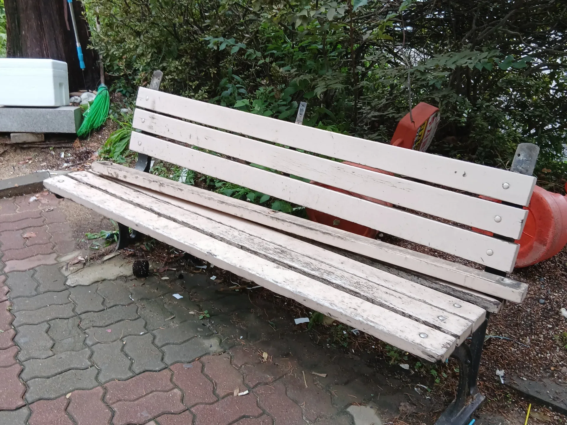 공원벤치AS 보수 완료 후 모습